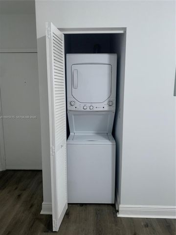 1218 Salzedo St 5, Coral Gables, FL 33134