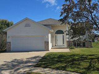 6372* Bandel Lane NW, Rochester, MN 55901