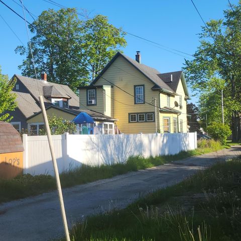 307 E Maple Avenue, La Porte, IN 46350
