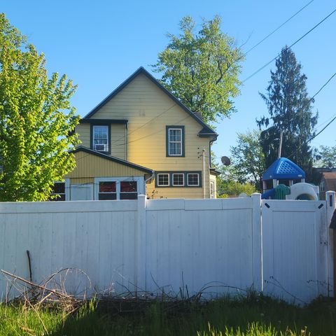 307 E Maple Avenue, La Porte, IN 46350