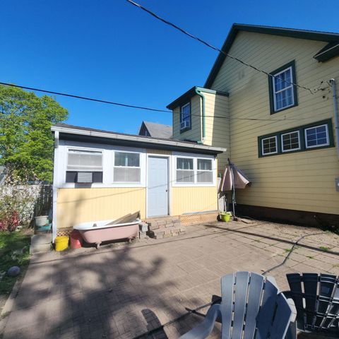 307 E Maple Avenue, La Porte, IN 46350