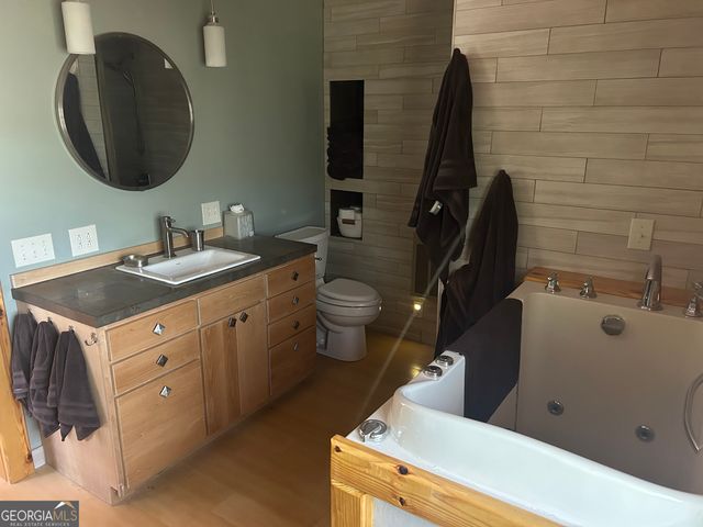 429 Frank Kelley Road, Canon, GA 30520