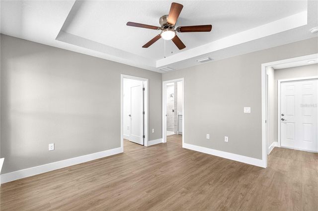 22 MALAUKA RUN LANE, Ocklawaha, FL 32179