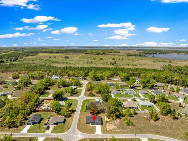 22 MALAUKA RUN LANE, Ocklawaha, FL 32179