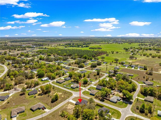 22 MALAUKA RUN LANE, Ocklawaha, FL 32179