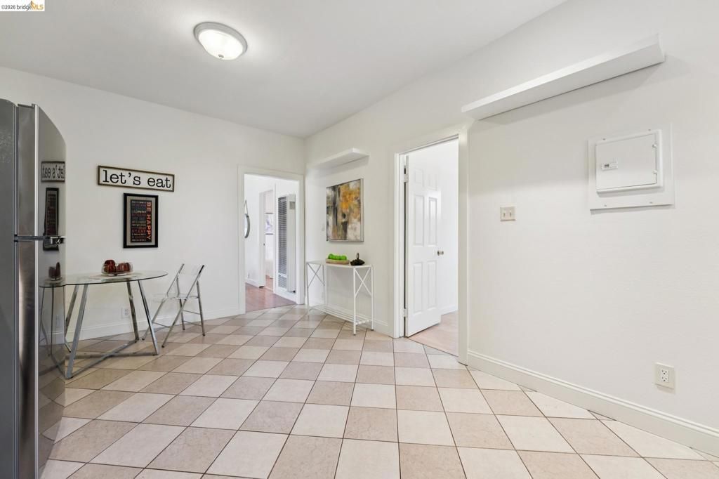 Image 13 of property listing at 220 Marina Way, Richmond, CA 94801