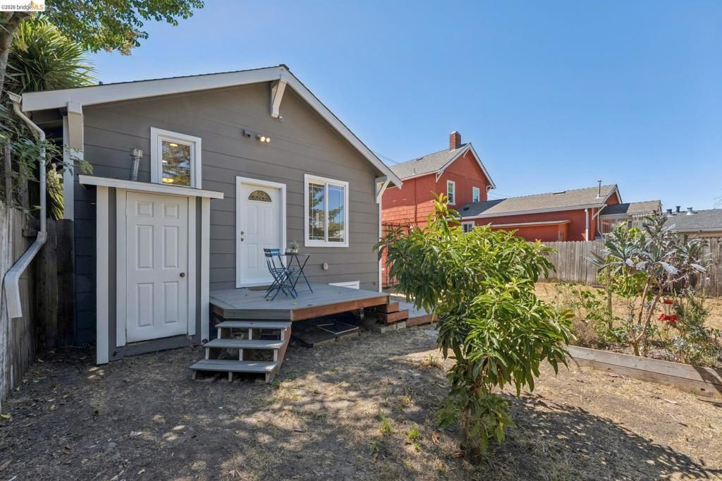 Image 29 of property listing at 220 Marina Way, Richmond, CA 94801