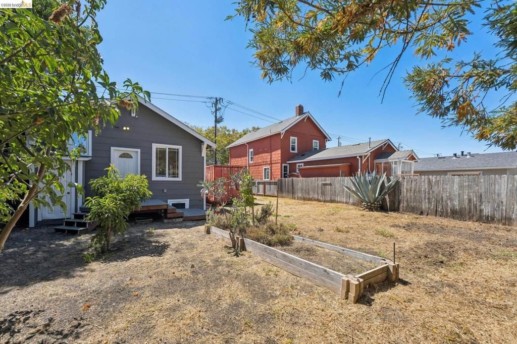 Image 32 of property listing at 220 Marina Way, Richmond, CA 94801