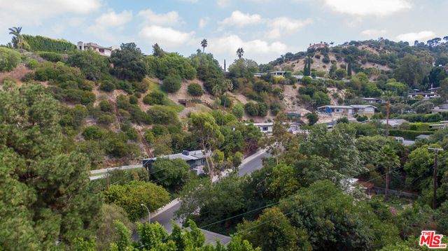 3923 Deer Avenue, Sherman Oaks, CA 91423