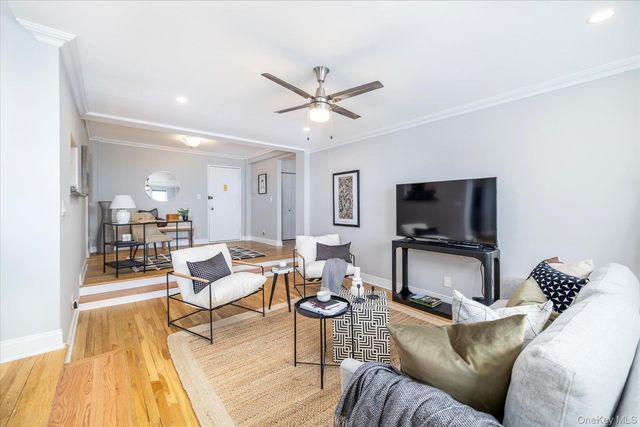 522 Shore Road 6M, Long Beach, NY 11561