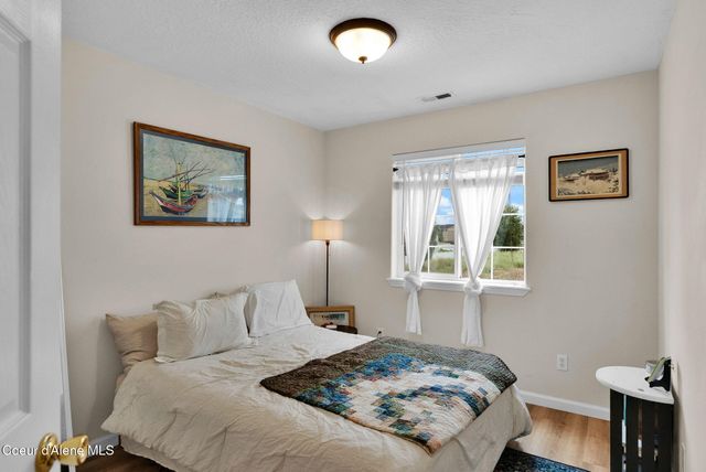 1317 N FORSYTHIA CIR, Post Falls, ID 83854
