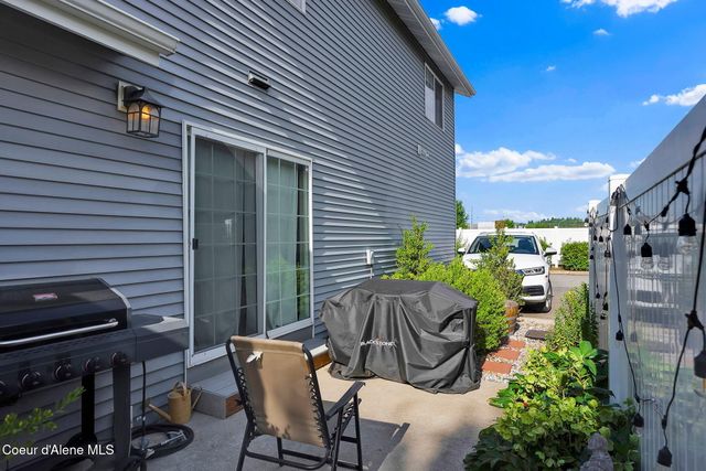 1317 N FORSYTHIA CIR, Post Falls, ID 83854