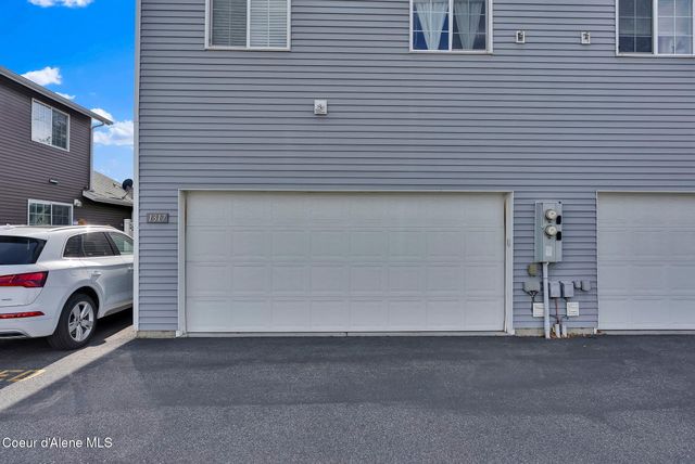 1317 N FORSYTHIA CIR, Post Falls, ID 83854