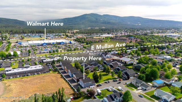 1317 N FORSYTHIA CIR, Post Falls, ID 83854
