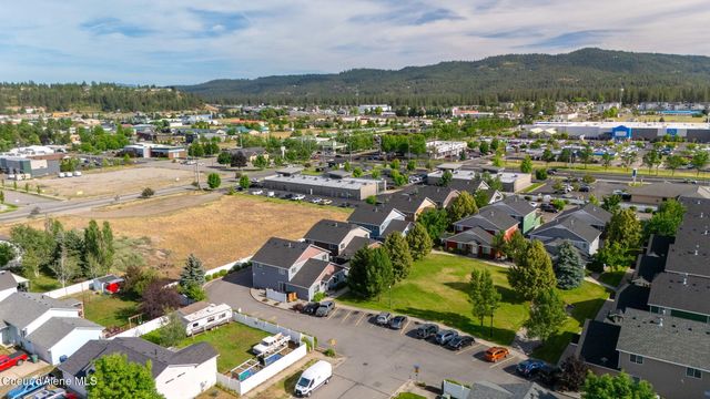 1317 N FORSYTHIA CIR, Post Falls, ID 83854