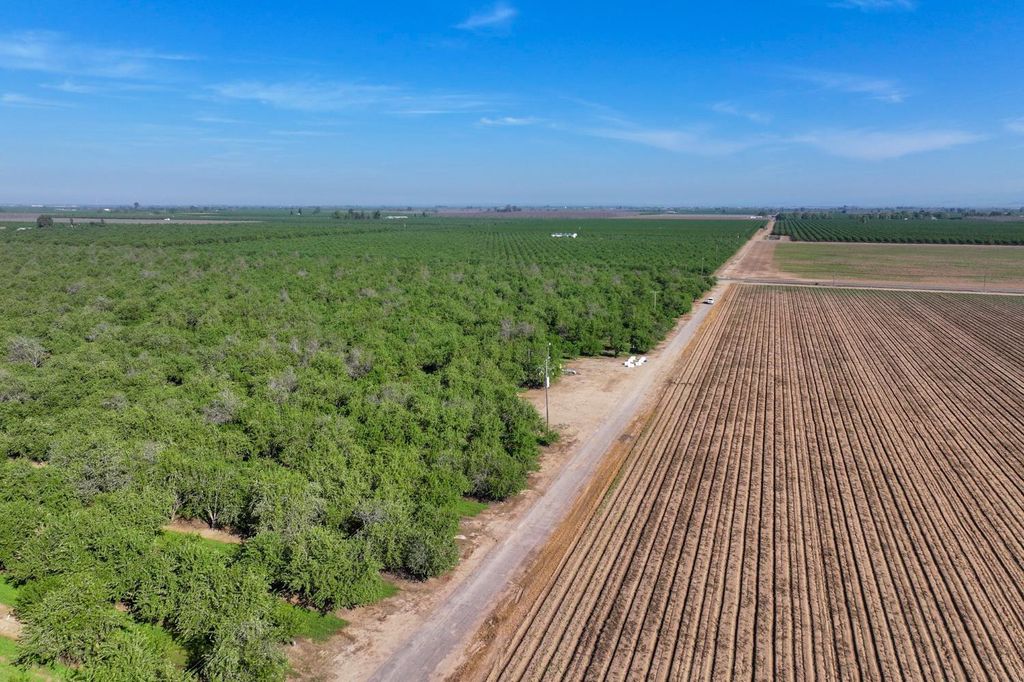 Image 6 of property listing at 0 Le Grand Road, Le Grand, CA 95333