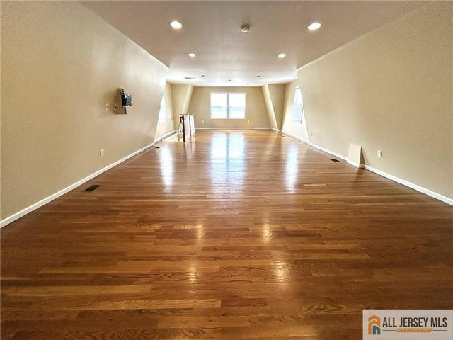 586 Jacques Street, Perth Amboy, NJ 08861