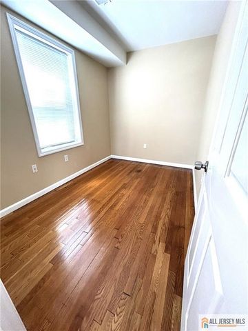586 Jacques Street, Perth Amboy, NJ 08861