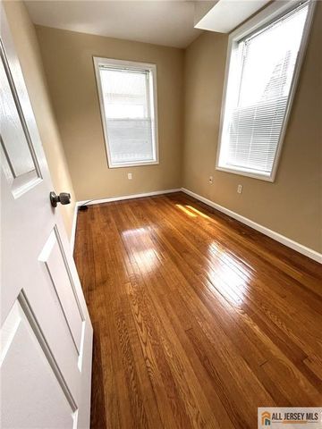 586 Jacques Street, Perth Amboy, NJ 08861