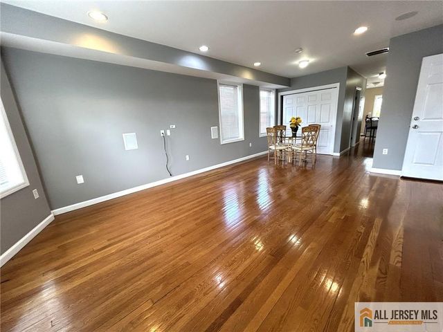 586 Jacques Street, Perth Amboy, NJ 08861