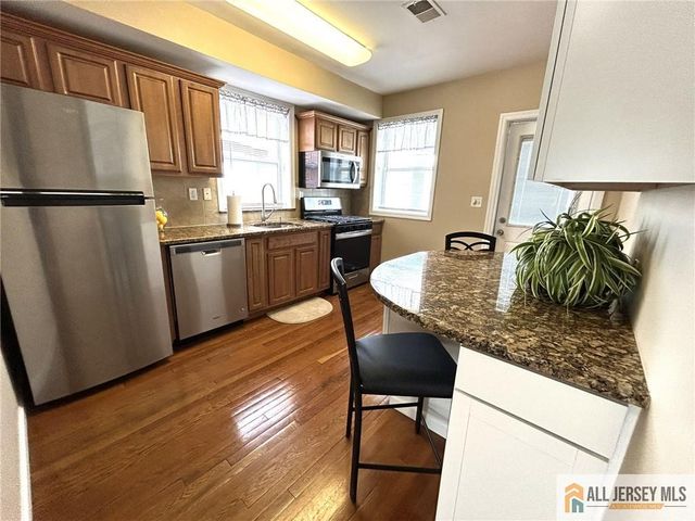 586 Jacques Street, Perth Amboy, NJ 08861