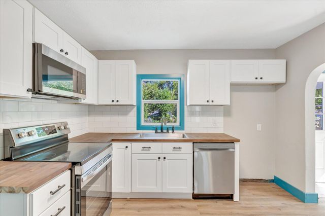 1464 N Clay Avenue, Springfield, MO 65802