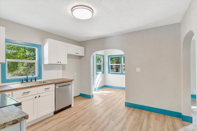 1464 N Clay Avenue, Springfield, MO 65802