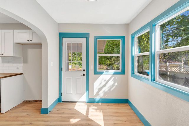 1464 N Clay Avenue, Springfield, MO 65802