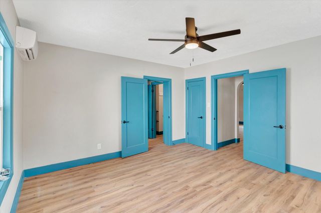 1464 N Clay Avenue, Springfield, MO 65802