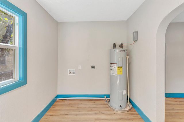 1464 N Clay Avenue, Springfield, MO 65802