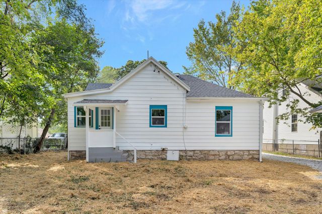 1464 N Clay Avenue, Springfield, MO 65802