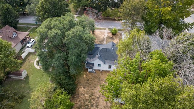 1464 N Clay Avenue, Springfield, MO 65802