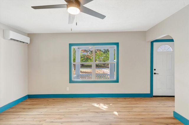 1464 N Clay Avenue, Springfield, MO 65802