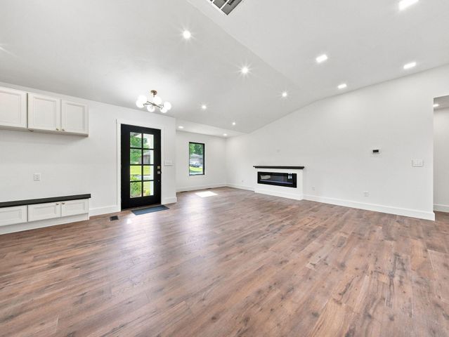 4397 S Hemlock Avenue, Springfield, MO 65810