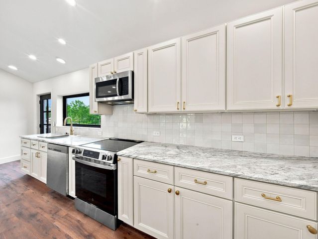 4397 S Hemlock Avenue, Springfield, MO 65810