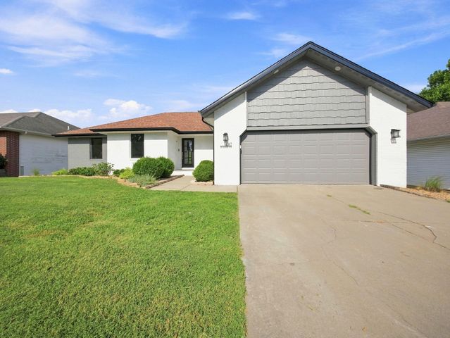 4397 S Hemlock Avenue, Springfield, MO 65810