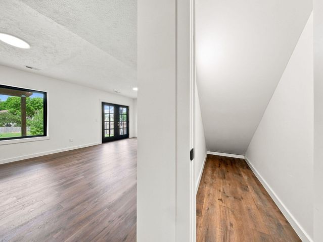 4397 S Hemlock Avenue, Springfield, MO 65810