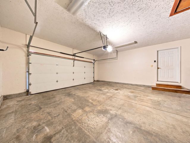 4397 S Hemlock Avenue, Springfield, MO 65810