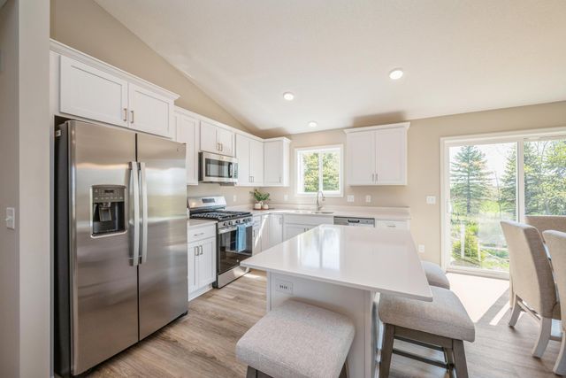 4654 89th Street NE, Monticello, MN 55362