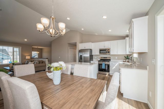 4654 89th Street NE, Monticello, MN 55362