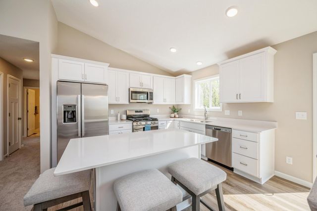 4654 89th Street NE, Monticello, MN 55362