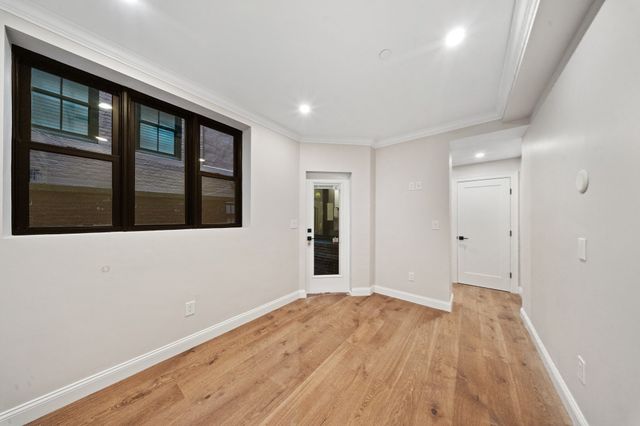 20-21 Shawmut St, Boston, MA 02116