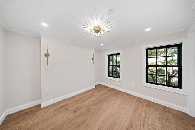 20-21 Shawmut St, Boston, MA 02116