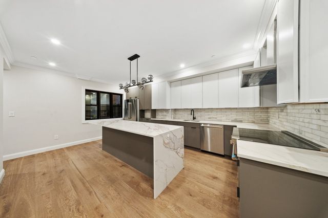 20-21 Shawmut St, Boston, MA 02116