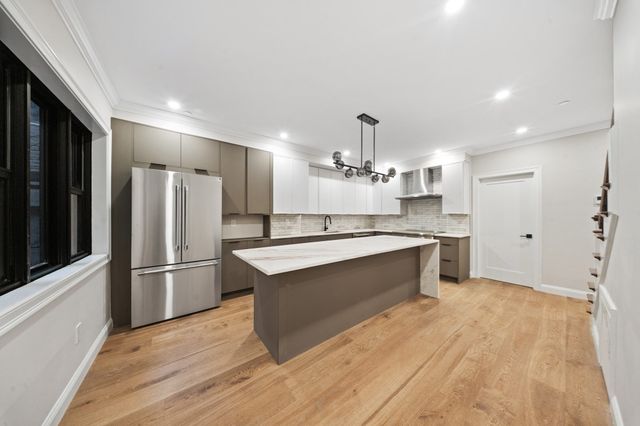 20-21 Shawmut St, Boston, MA 02116