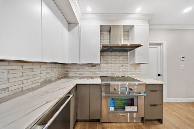 20-21 Shawmut St, Boston, MA 02116