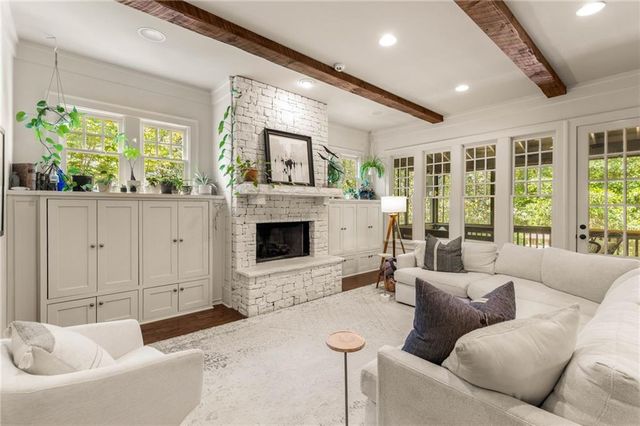 10568 Serenbe Lane, Chattahoochee Hills, GA 30268