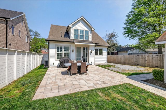 104 Battlefield Dr, Franklin, TN 37064