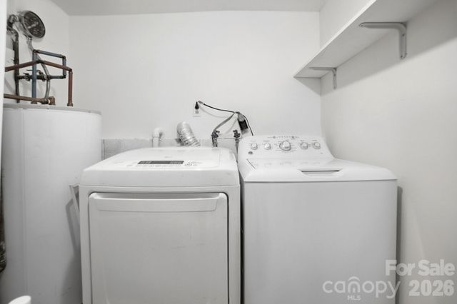 6621 Piney Path Road, Charlotte, NC 28212