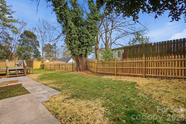 6621 Piney Path Road, Charlotte, NC 28212